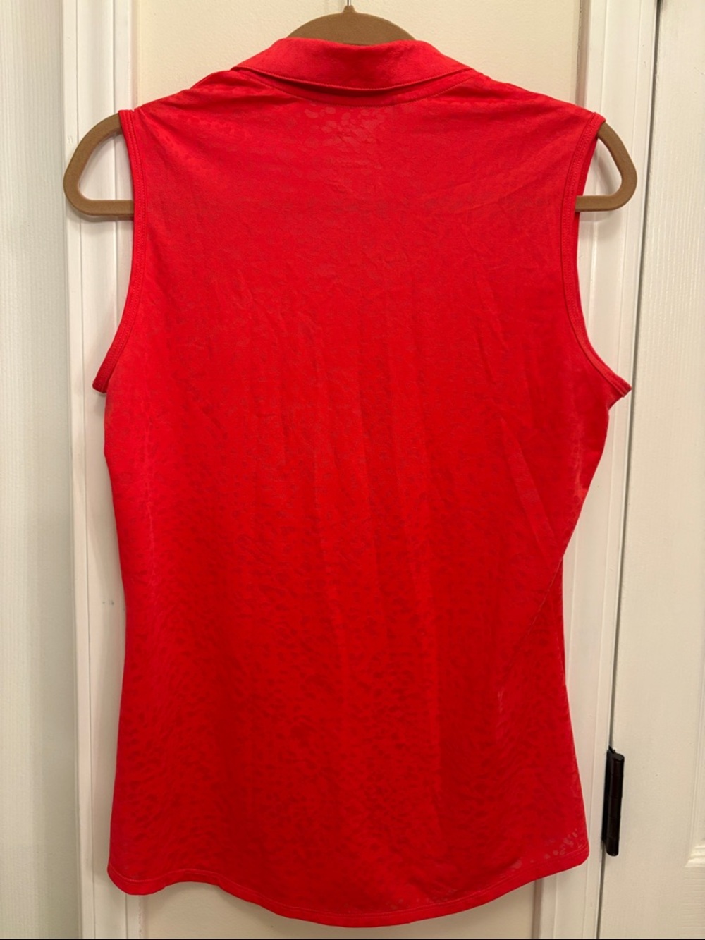 adidas Women’s Coral Red “The Greenbrier Classic” Sleeveless Golf Polo - Picture 5 of 5